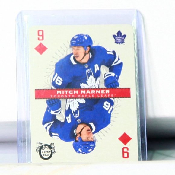 Toronto Maple Leafs Mitch Marner Superstar 2021-22 O-Pee-Chee Playing Cards #9 - Picture 1 of 2